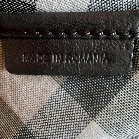 Burberry Slouch Shoulder Bag (chocolate brown) - Picture 15 of 15